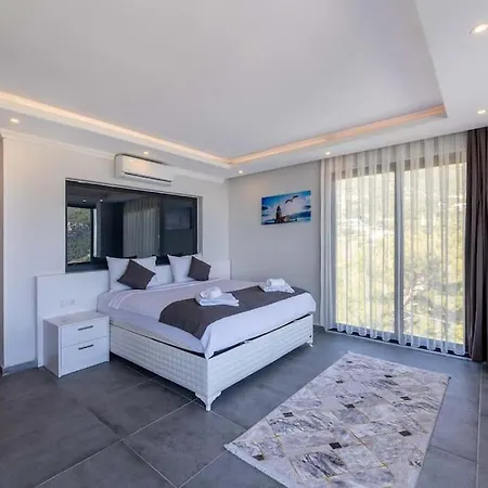 Villa Enfes Manzarali Lueks Paragon Kas