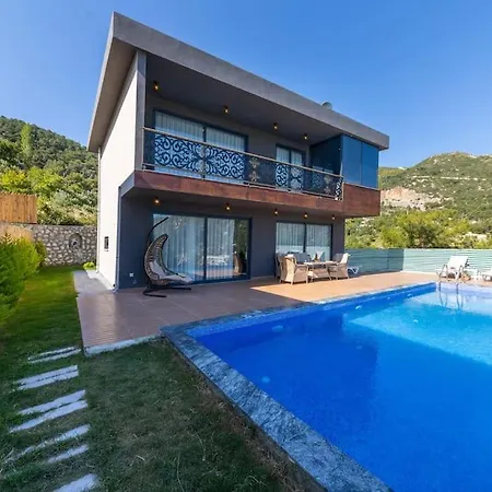 Enfes Manzarali Lueks Paragon Villa